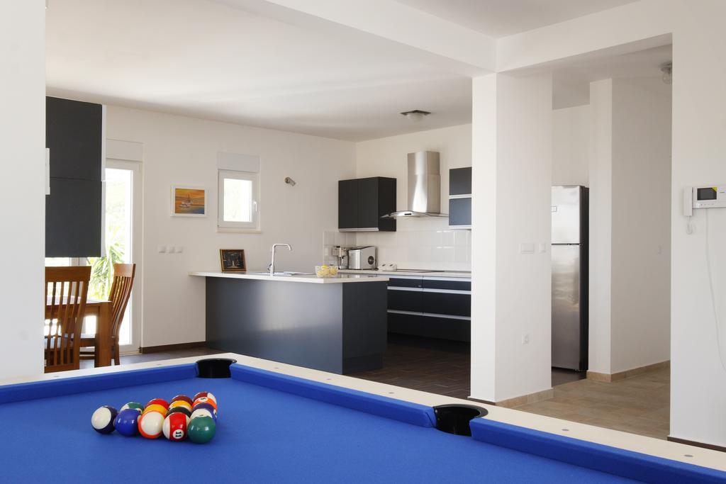 Villa Mermaid Your Croatian Haven With Luxury Pool And Scenic Views 珀德垂那 客房 照片