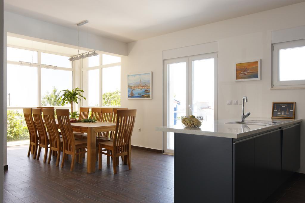 Villa Mermaid Your Croatian Haven With Luxury Pool And Scenic Views 珀德垂那 外观 照片