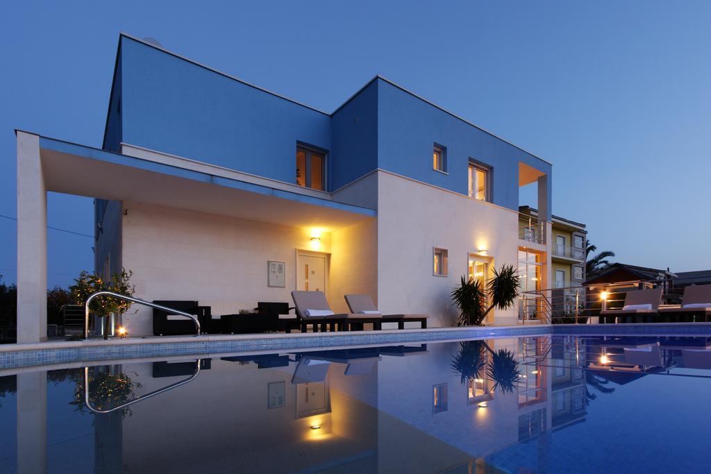 Villa Mermaid Your Croatian Haven With Luxury Pool And Scenic Views 珀德垂那 客房 照片